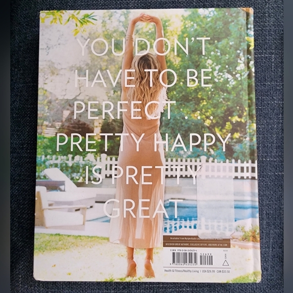 Pretty Happy Healthy Ways To Love Your Body Kate Hudson Self Help Book - Picture 2 of 7